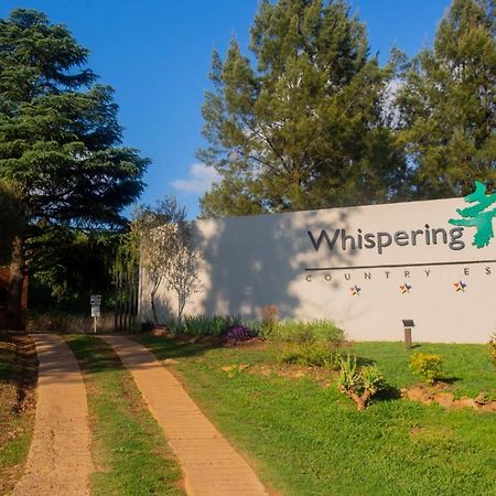 Whispering Pines Country Estate Villa Магалисбург Екстериор снимка
