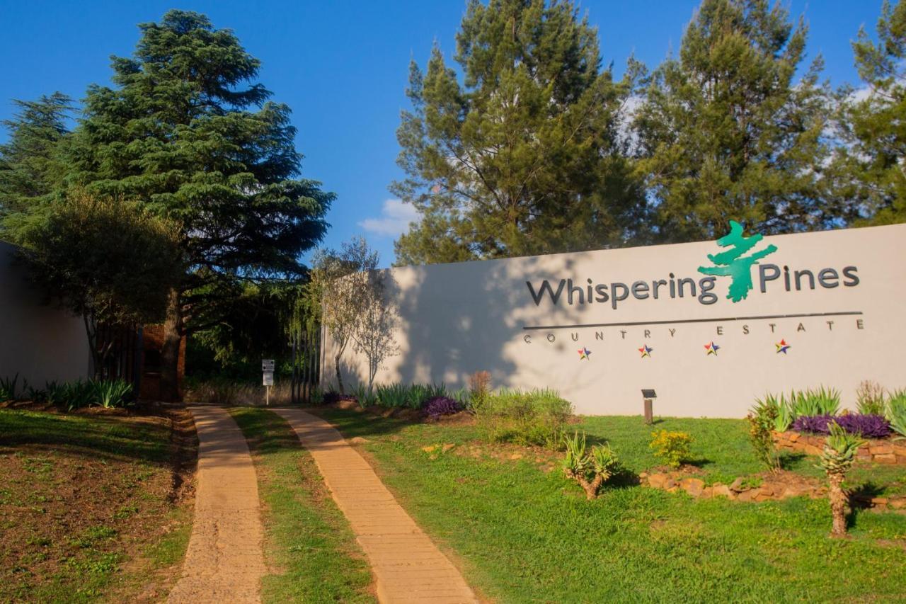 Whispering Pines Country Estate Villa Магалисбург Екстериор снимка