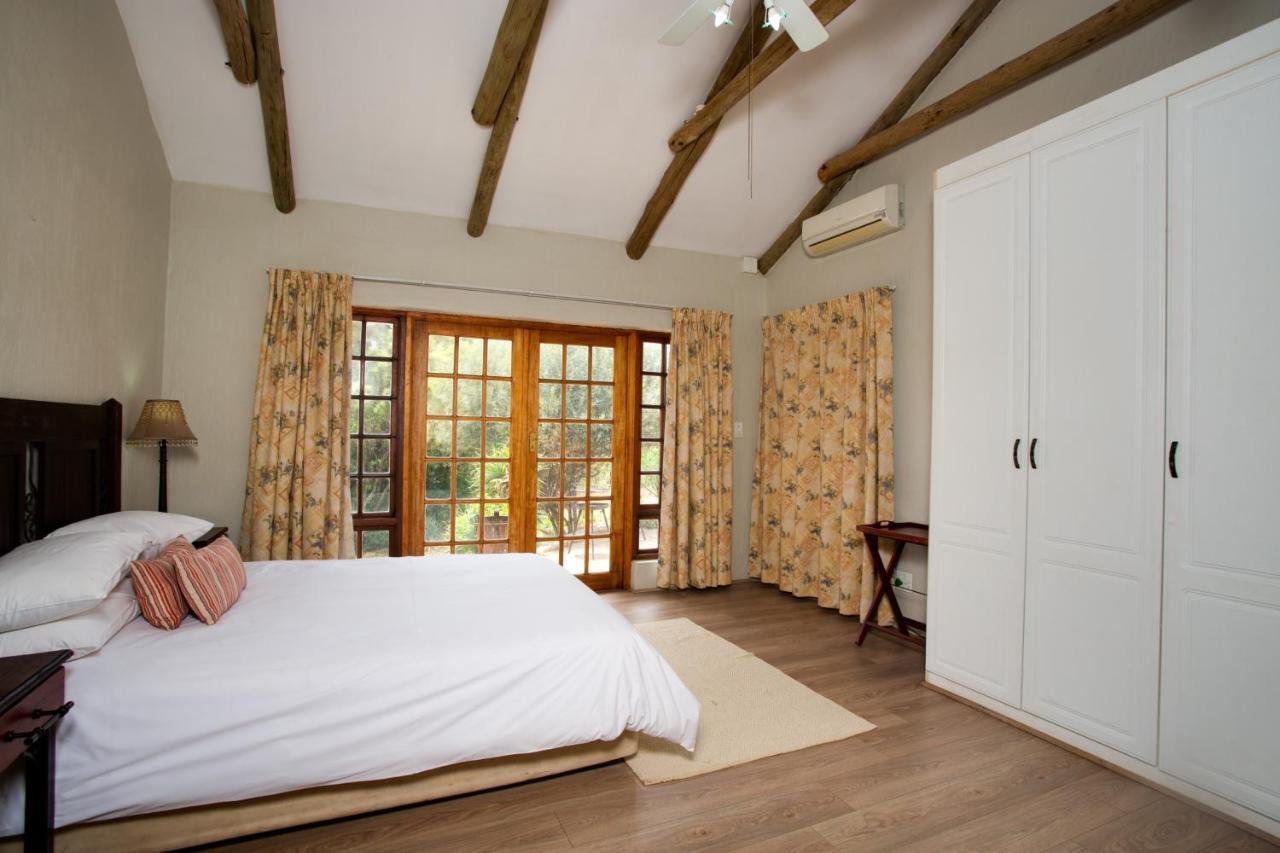 Whispering Pines Country Estate Villa Магалисбург Екстериор снимка