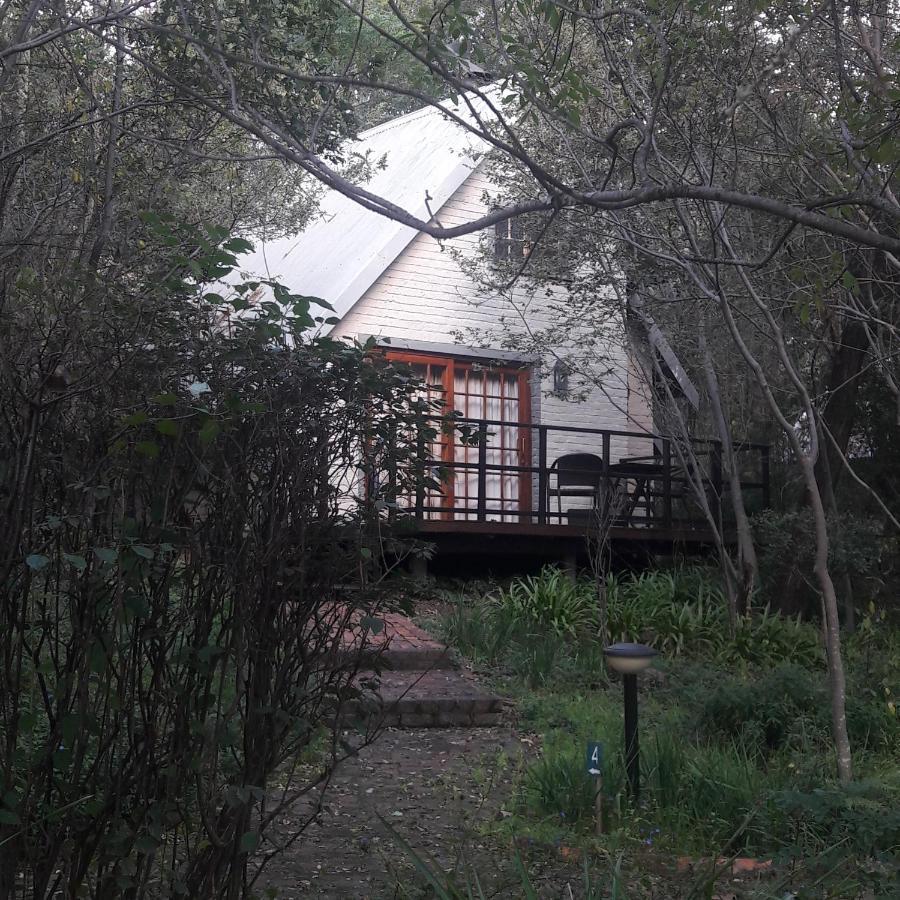 Whispering Pines Country Estate Villa Магалисбург Екстериор снимка